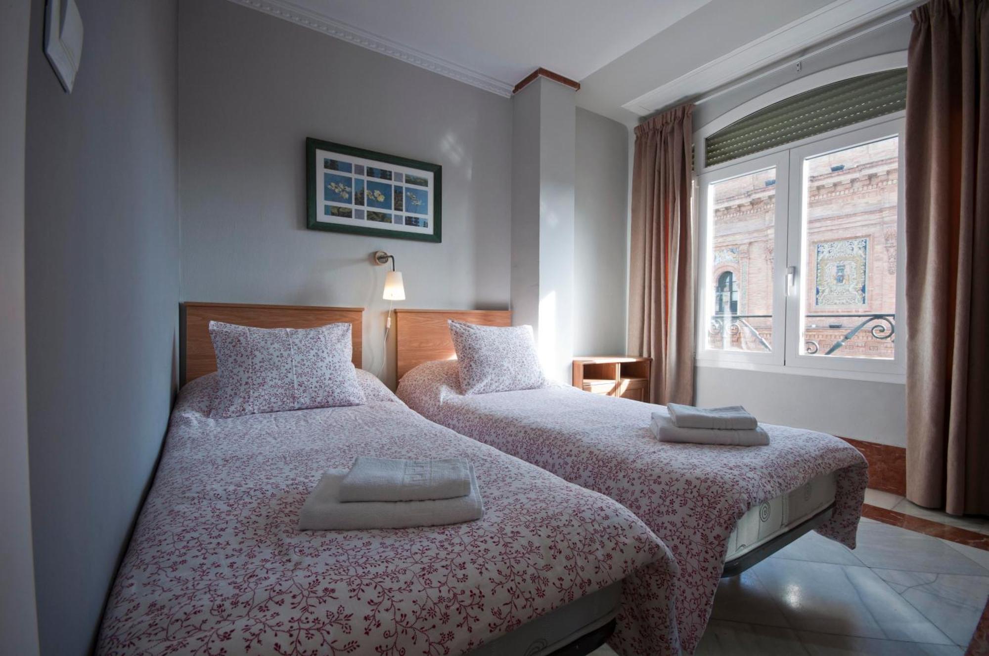 Apartamentos Avenida Seville Ngoại thất bức ảnh
