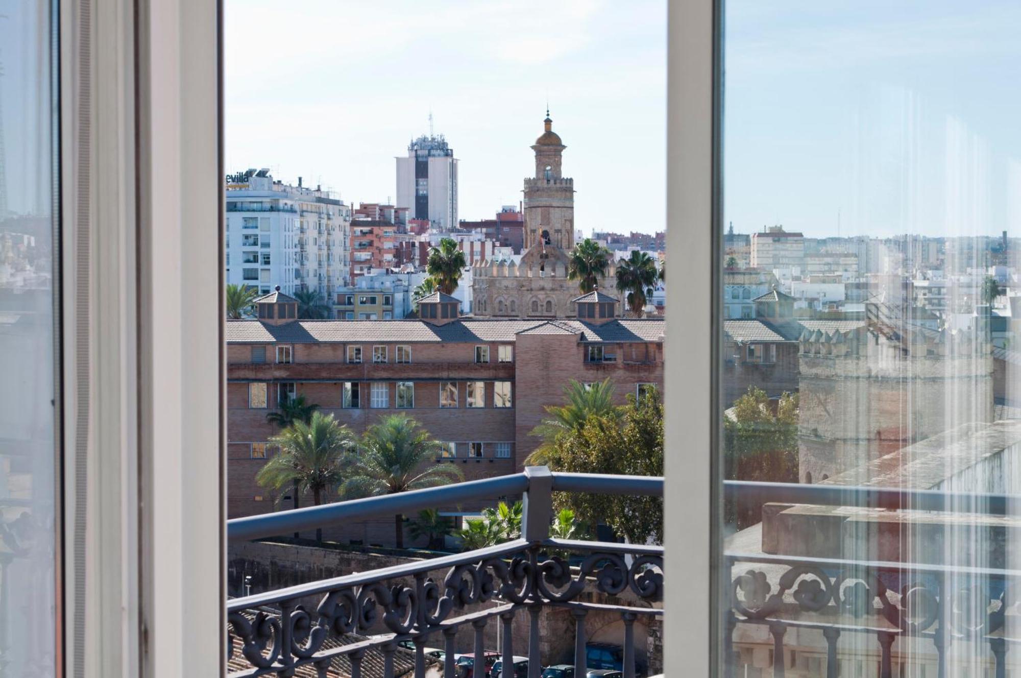 Apartamentos Avenida Seville Ngoại thất bức ảnh