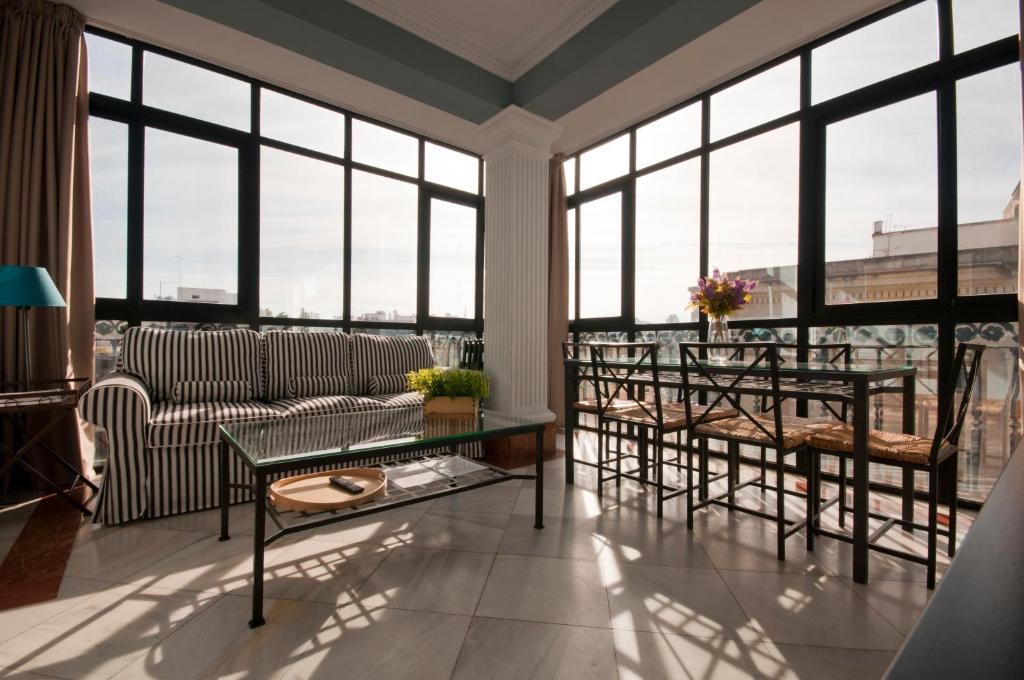 Apartamentos Avenida Seville Phòng bức ảnh