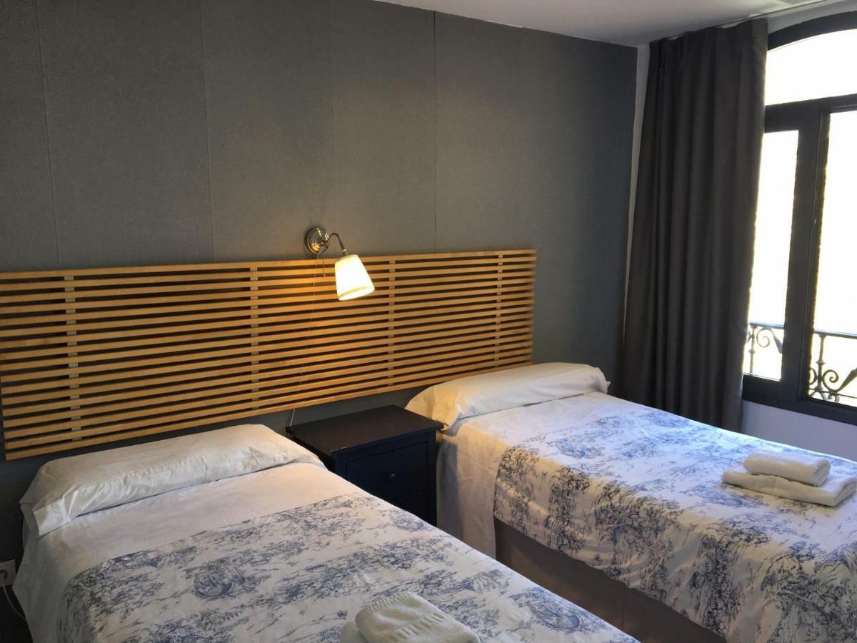 Apartamentos Avenida Seville Ngoại thất bức ảnh